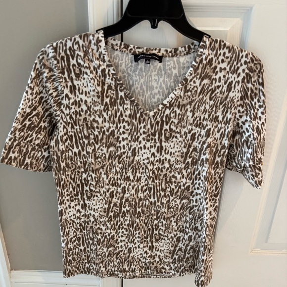 Jones New York Tops - Jones New York Leopard Print Top